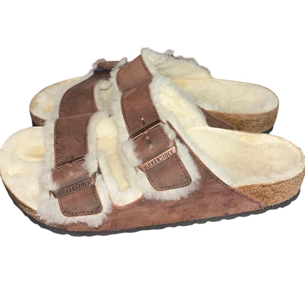 Birkenstock shearling-lined buckle slide-on Arizona sandals (L11 / M9)
